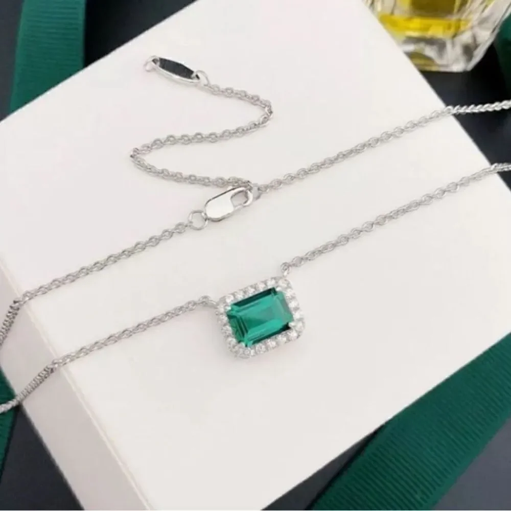 The Primavera 925 silver 18” Emerald green pendant necklace